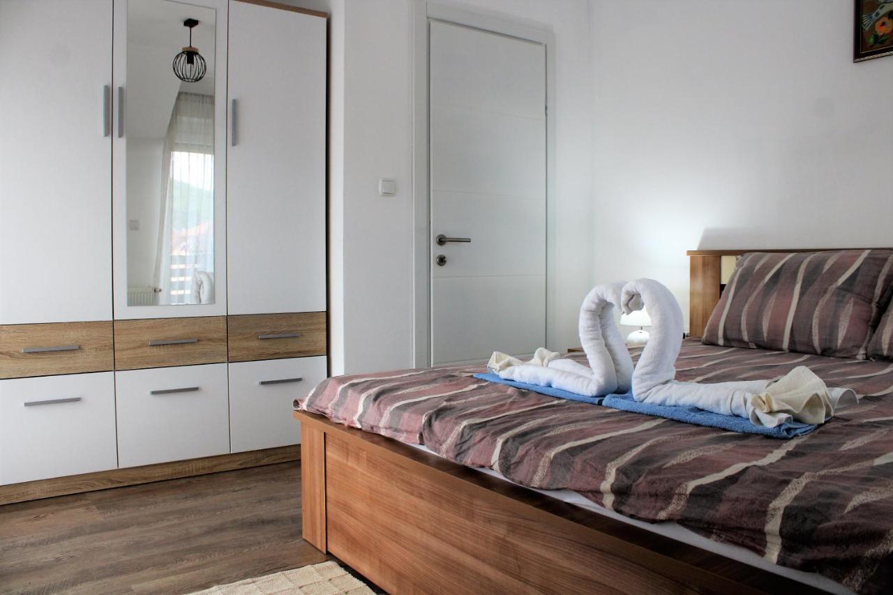 Apartman Swans Otocac Luaran gambar