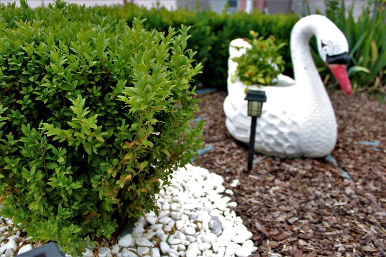 Apartman Swans Otocac Luaran gambar